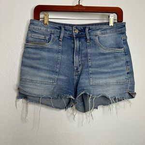 Good American Good Curve High Rise Cutoff Patch Pocket Short 6/28